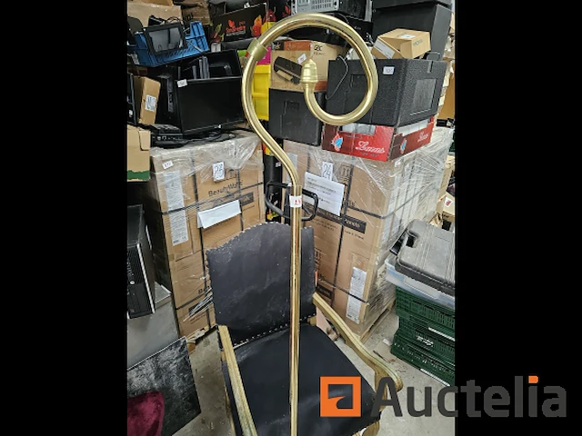 Horeca: lot 243: stoel voor sinterklaas - afbeelding 8 van  8