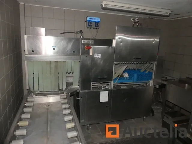 Horeca wasstation, vaatwassers transport tapijt - afbeelding 3 van  10