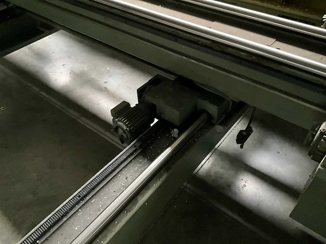 Horizontale cnc lasmachine soenen hendrik q4 - afbeelding 14 van  25