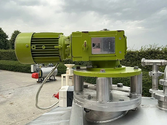 Horizontale opslagmengtank 3000l - afbeelding 8 van  8