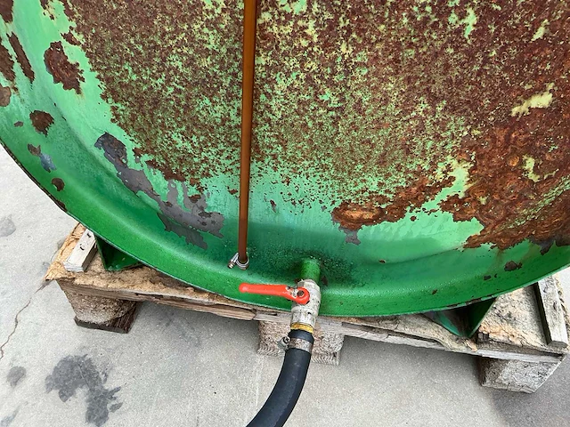 Horizontale opslagtank 1100 liter - afbeelding 2 van  5