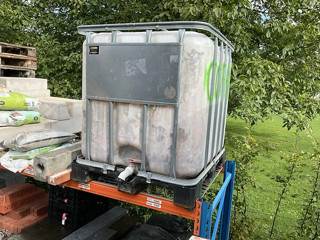 Horizontale opslagtank ibc container 1000l - afbeelding 2 van  3