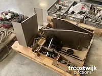 Horizontale tissue verpakkingsmachine - afbeelding 2 van  11