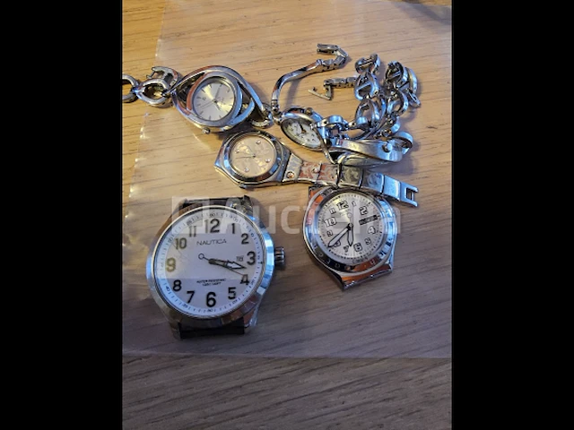 Horloges - afbeelding 1 van  1