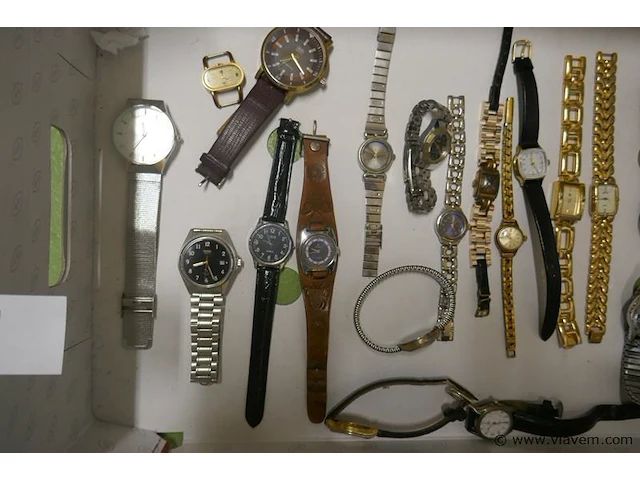 Horloges - afbeelding 1 van  3