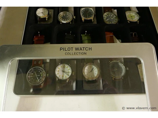 Horloges - afbeelding 1 van  2