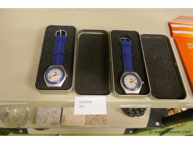 Horloges - afbeelding 1 van  1