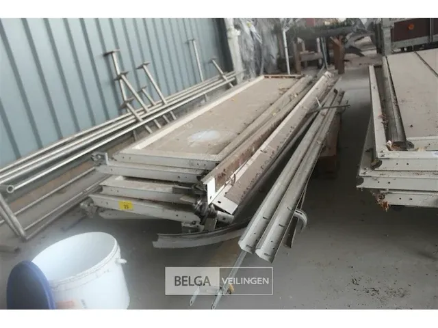 Hormann sectionale garagepoort - afbeelding 1 van  4