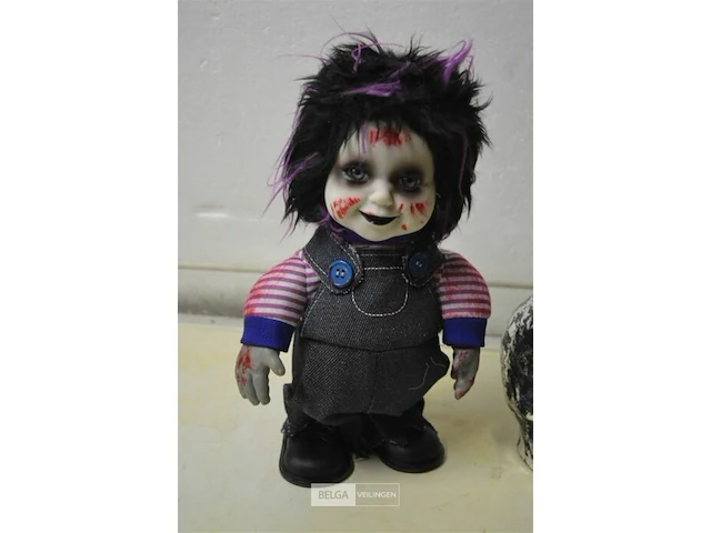 Horrorbaby met scull - afbeelding 2 van  3