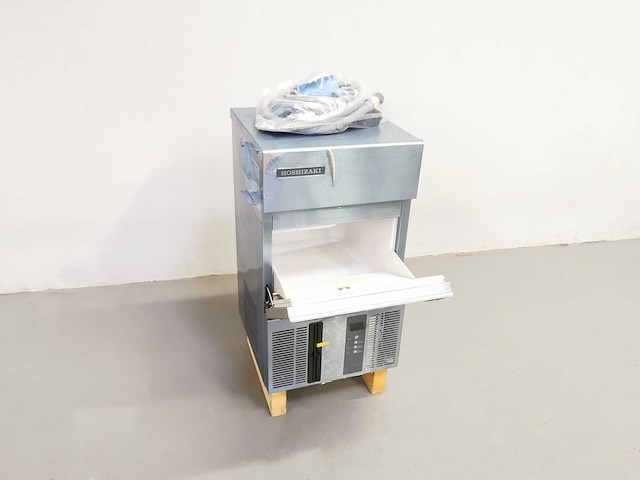 Hoshizaki - im-30cne-hc - ijsblokjesmachine - afbeelding 4 van  4