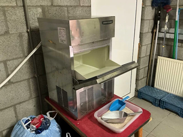 Hoshizaki im-21cle ijsblokjesmachine - afbeelding 2 van  3