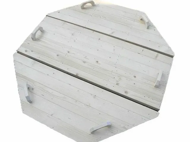 Hot tub - afbeelding 4 van  9