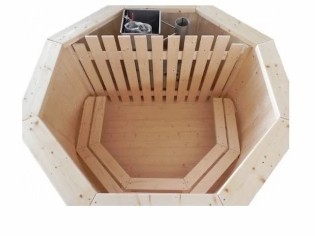 Hot tub - afbeelding 2 van  9