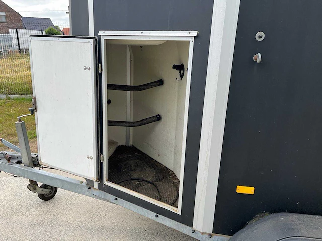 Hotra innovatie paarden aanhangwagen - afbeelding 5 van  7