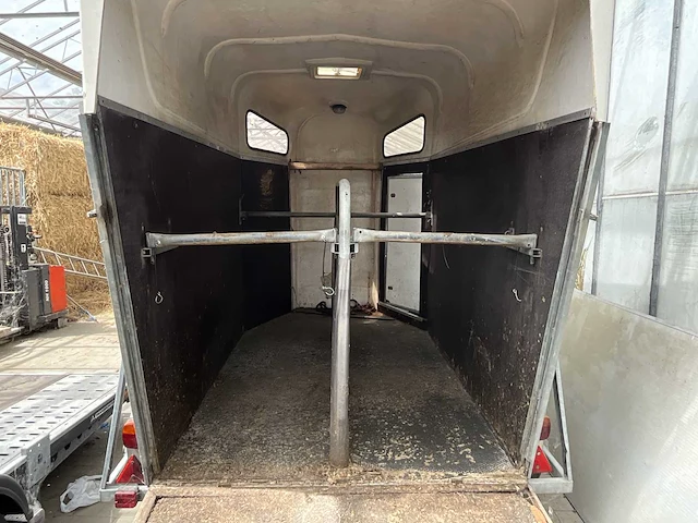 Hotra tramper paardentrailer - afbeelding 21 van  24