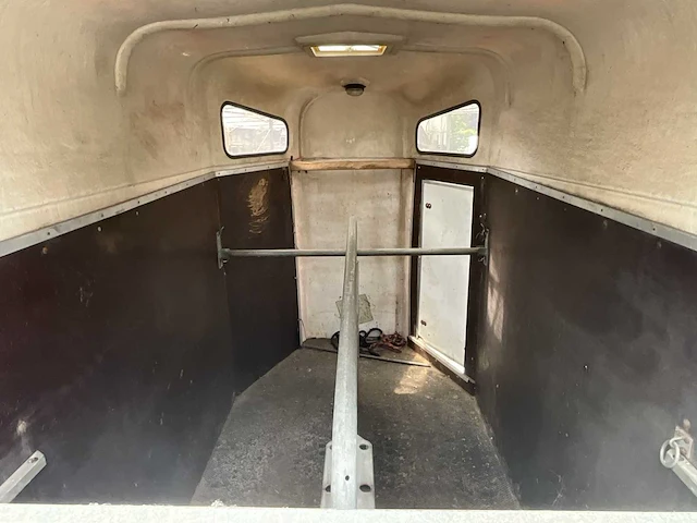 Hotra tramper paardentrailer - afbeelding 22 van  24