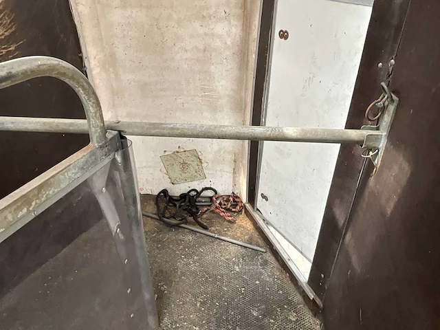 Hotra tramper paardentrailer - afbeelding 23 van  24