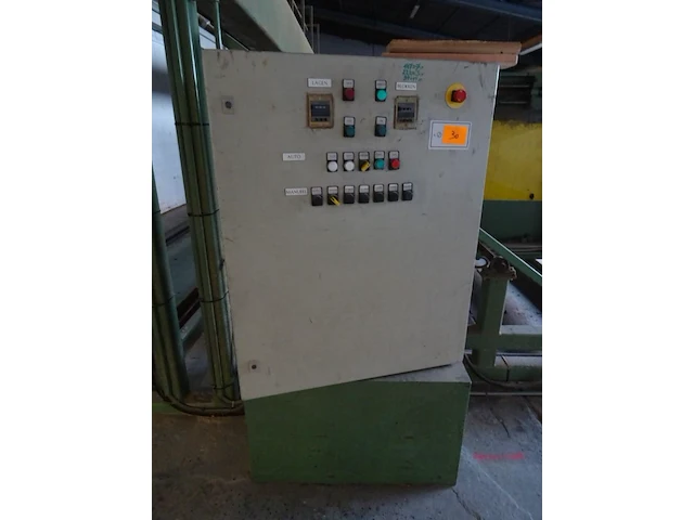 Houtbewerkingsmachine - afbeelding 8 van  12