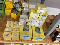 Houtbouten dopjes en messing pluggen - afbeelding 1 van  5