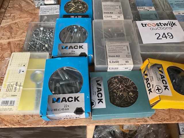 Houtdraadbouten en schroeven - afbeelding 2 van  11