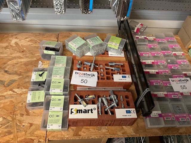 Houtdraadbouten met zeskantkop; spaanderplaat schroeven - afbeelding 1 van  8