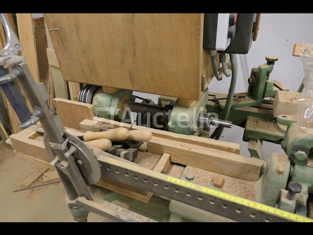 Houtdraaibank met hempel kopieersysteem - afbeelding 8 van  13