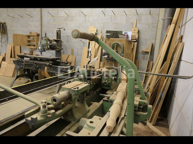 Houtdraaibank met hempel kopieersysteem - afbeelding 13 van  13