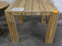 Houten acacia tafel - afbeelding 1 van  2