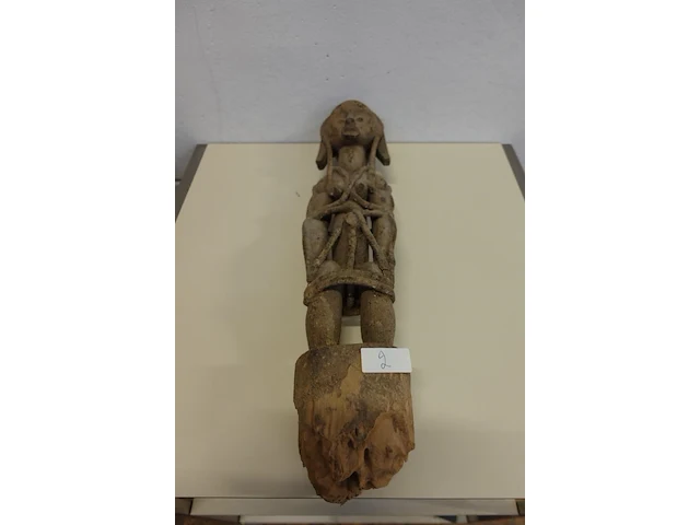 Houten afrikaans tribaal kunstwerk - afbeelding 2 van  5
