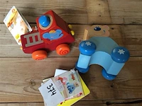 Houten auto's 2stuks - afbeelding 2 van  2