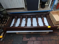 Houten balustrade - afbeelding 1 van  2
