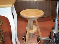 Houten barkruk, houten salontafel met glazen blad, houten tafel 110x35x80 cm - afbeelding 5 van  7