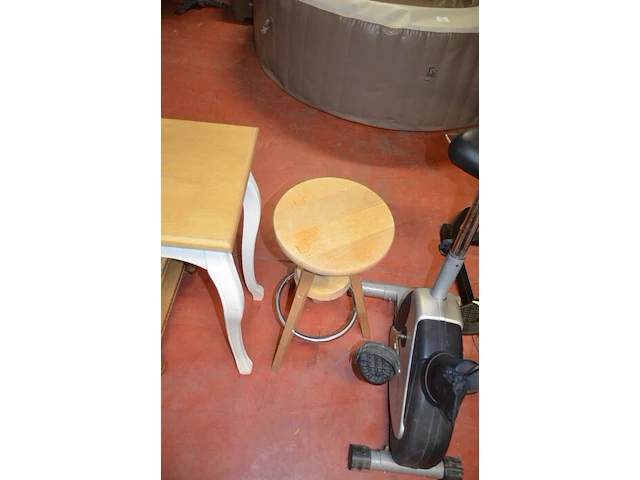 Houten barkruk, houten salontafel met glazen blad, houten tafel 110x35x80 cm - afbeelding 6 van  7