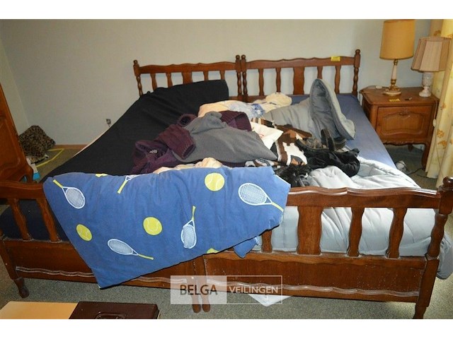 Houten bed (2x 1 persoonsbed) - afbeelding 1 van  3