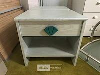 Houten bed met 2 nachtkastjes - afbeelding 3 van  3