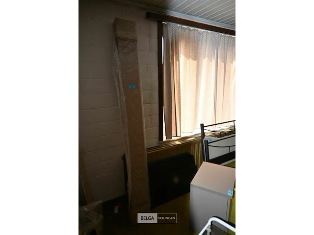 Houten bed - afbeelding 1 van  2