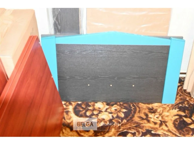 Houten bed - afbeelding 1 van  2