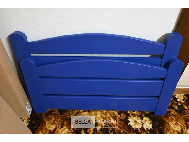 Houten bed - afbeelding 1 van  2