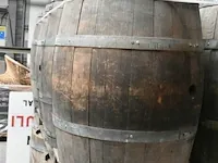 Houten bierton dm.55cm hoogte 95cm met houten blad dm. 145cm (biertafel) - afbeelding 2 van  4