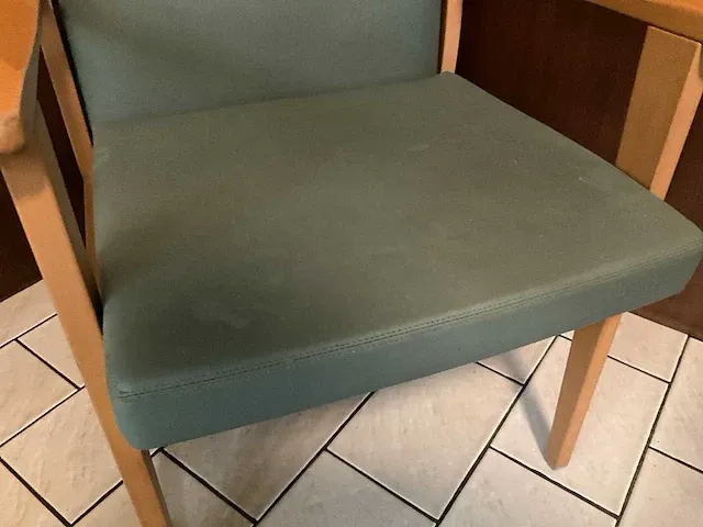 Houten bijzetstoel - afbeelding 3 van  4