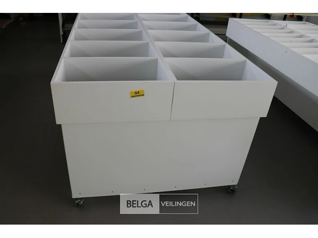 Houten boekenbak - afbeelding 1 van  2
