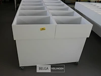 Houten boekenbak - afbeelding 1 van  2