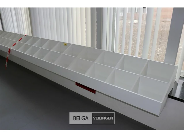 Houten boekenbak - afbeelding 1 van  2