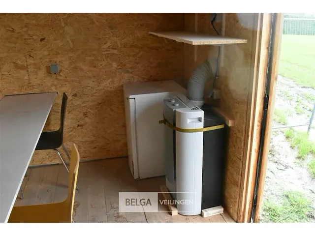 Houten buiten unit (inkomcontainer, drankenbonunit) 3 vensters 1 deur, met inrichting 275x10x220 - afbeelding 14 van  23