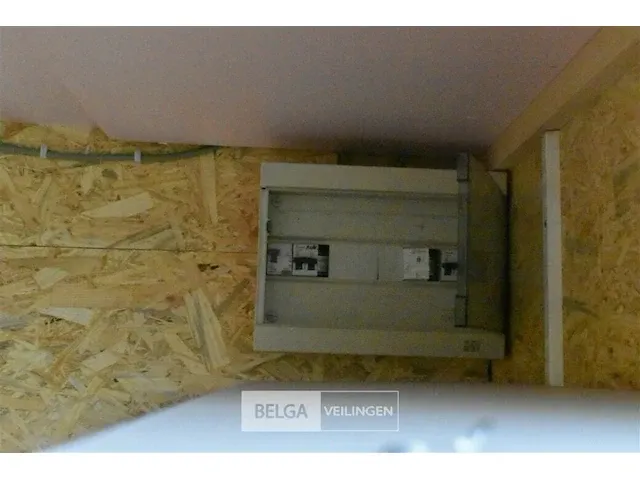Houten buiten unit (inkomcontainer, drankenbonunit) 3 vensters 1 deur, met inrichting 275x10x220 - afbeelding 16 van  23