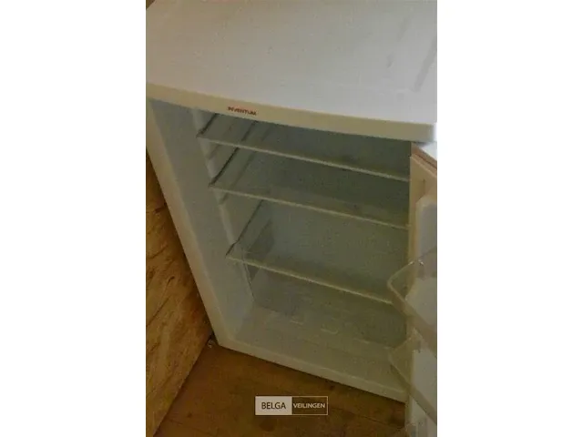 Houten buiten unit (inkomcontainer, drankenbonunit) 3 vensters 1 deur, met inrichting 275x10x220 - afbeelding 18 van  23