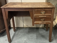 Houten bureau met 2 schuiven - afbeelding 1 van  3