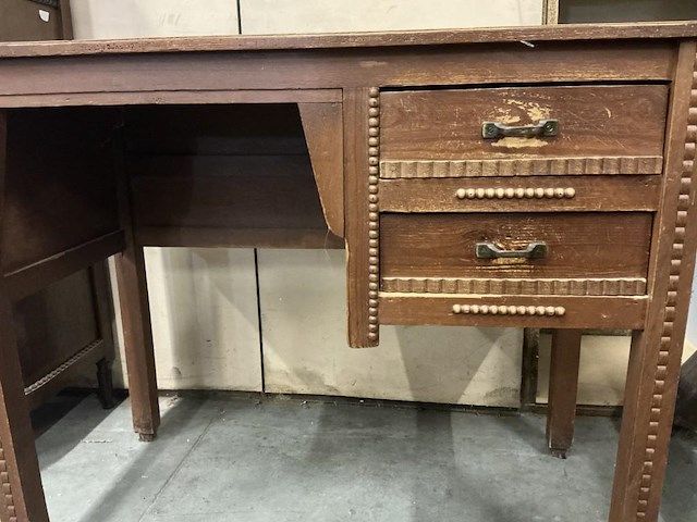 Houten bureau met 2 schuiven - afbeelding 2 van  3