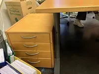 Houten bureau met ladenblok - afbeelding 3 van  3