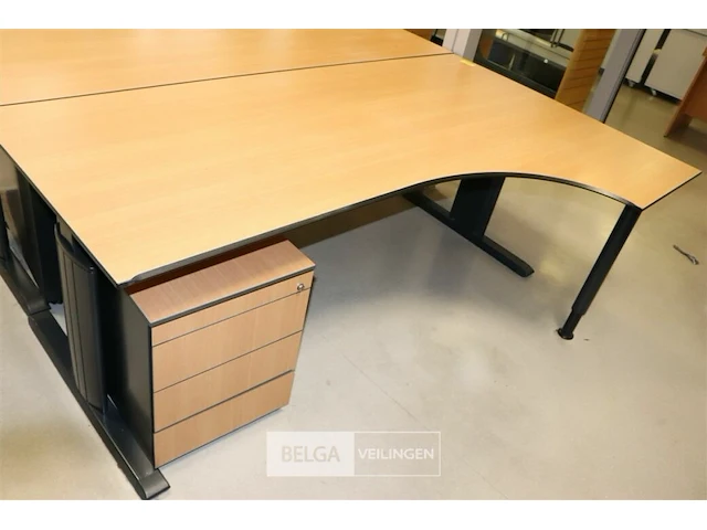 Houten bureel met ladeblok - afbeelding 1 van  1